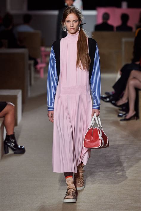 prada resort 2020 vogue|Prada Resort 2020 Collection .